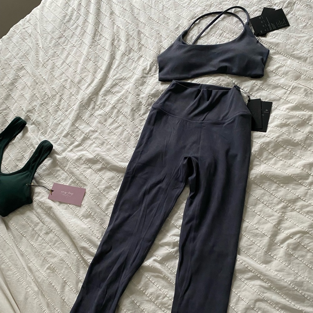 Crop shop boutique fade scrunch leggings